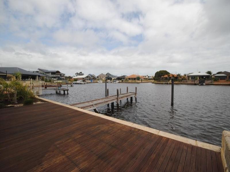 104 Murray Waters Boulevard, South Yunderup WA 6208