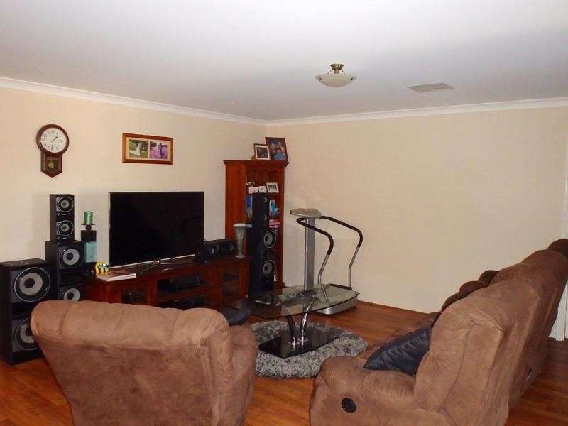 37 Wells Road, Pinjarra WA 6208