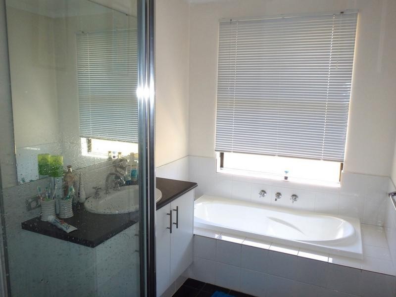 37 Wells Road, Pinjarra WA 6208