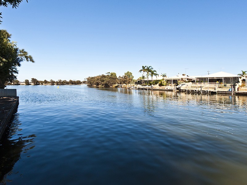 50 Wellya Crescent, South Yunderup WA 6208