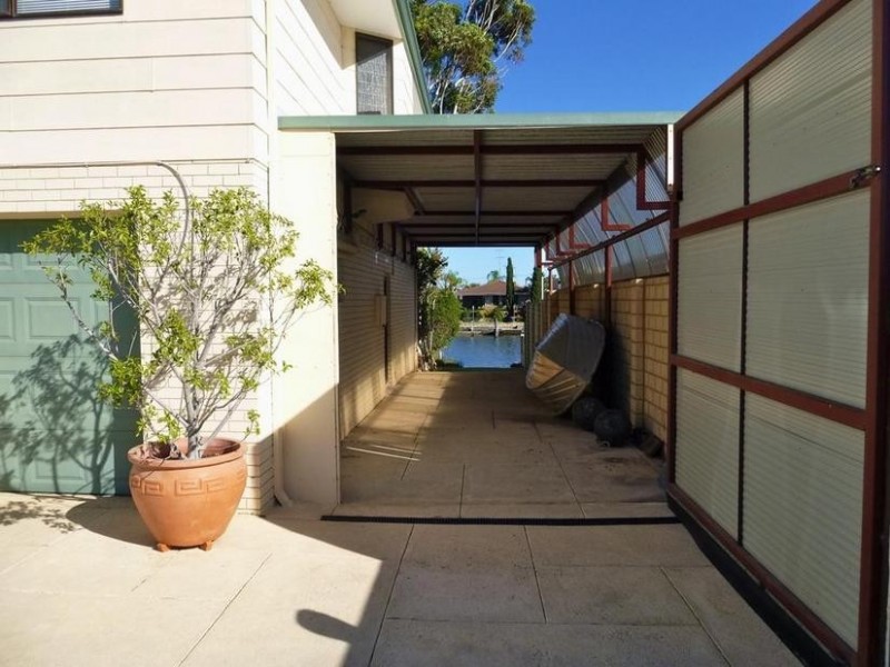 50 Wellya Crescent, South Yunderup WA 6208