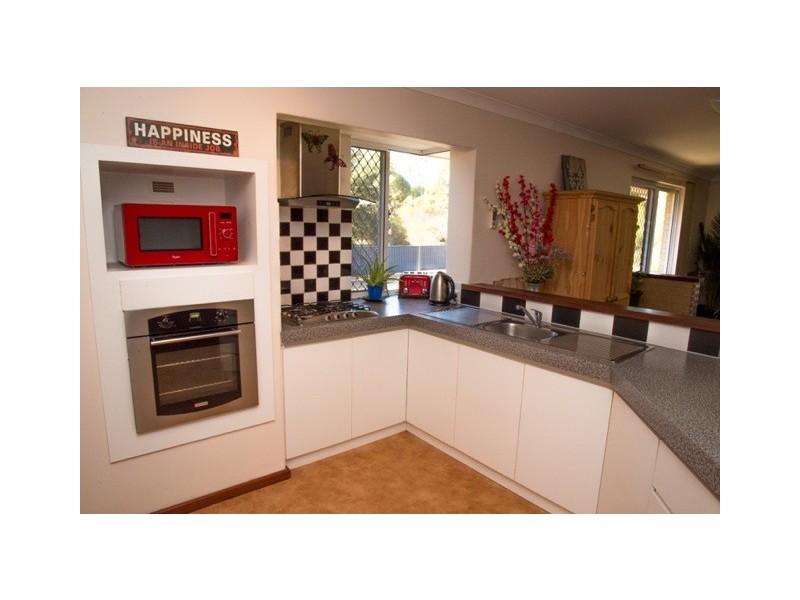 9 Shepherds Turn, Boddington WA 6390