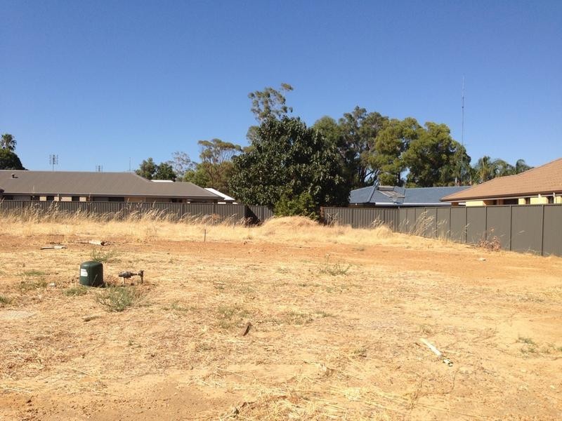 1 Whittaker Way, Waroona WA 6215