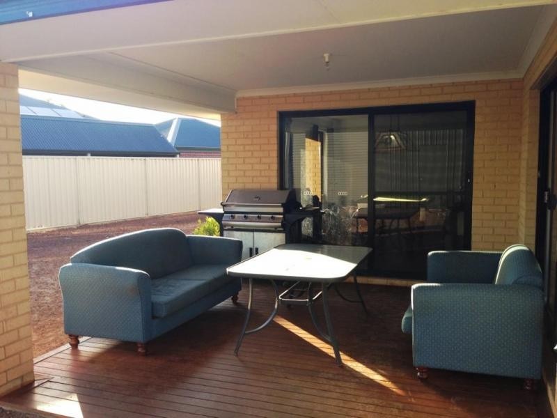 9 McKay Avenue, Waroona WA 6215