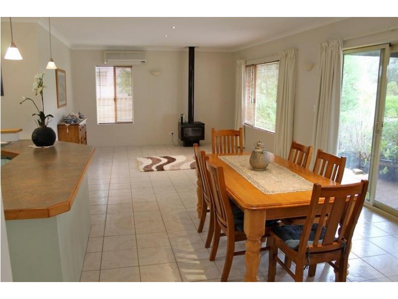 96 BANKSIA TERRACE, South Yunderup WA 6208