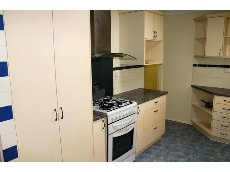 1 Casuarina Place, Pinjarra WA 6208