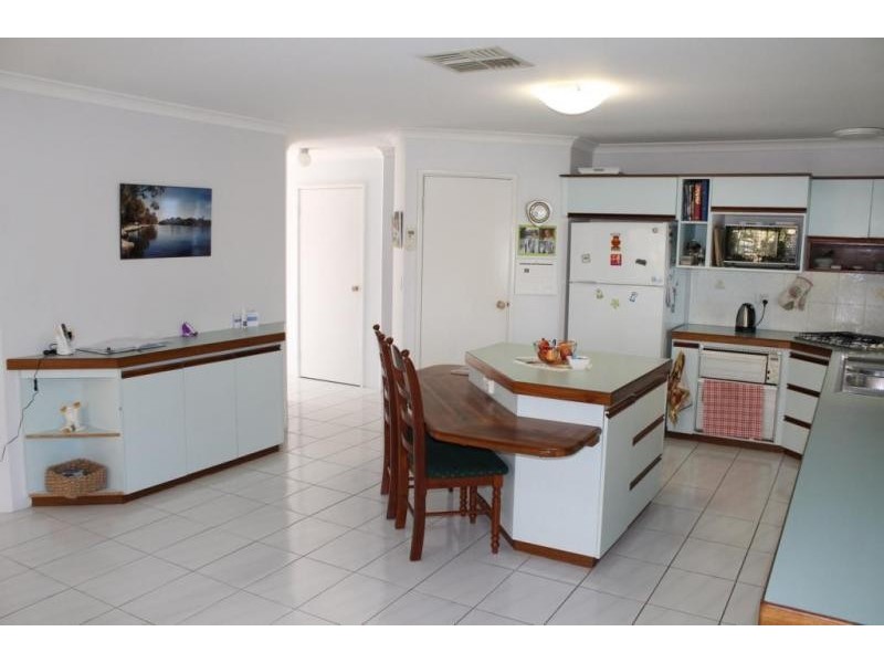 65 Delta Drive, South Yunderup WA 6208