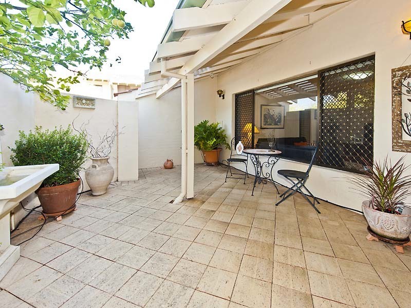 3/51 Eric Street, Como WA 6152