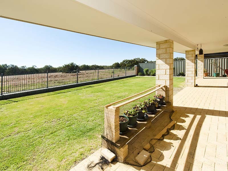 35 Purcell Gardens, South Yunderup WA 6208