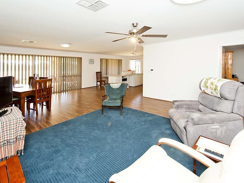 35 Purcell Gardens, South Yunderup WA 6208