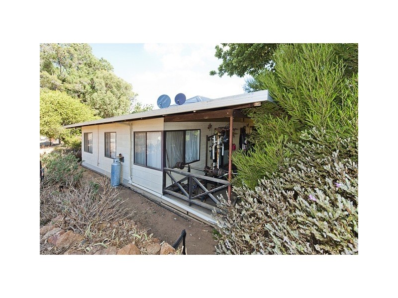 49 Old Williams Road, Dwellingup WA 6213