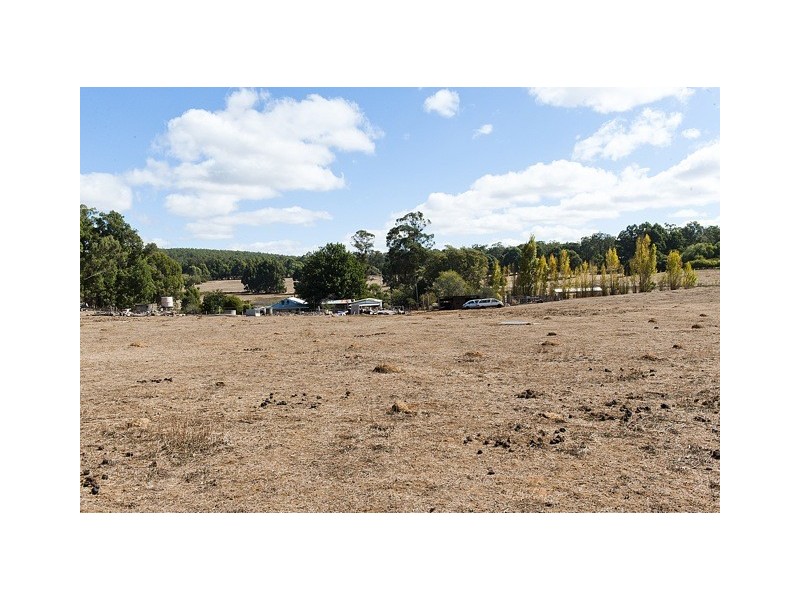 49 Old Williams Road, Dwellingup WA 6213