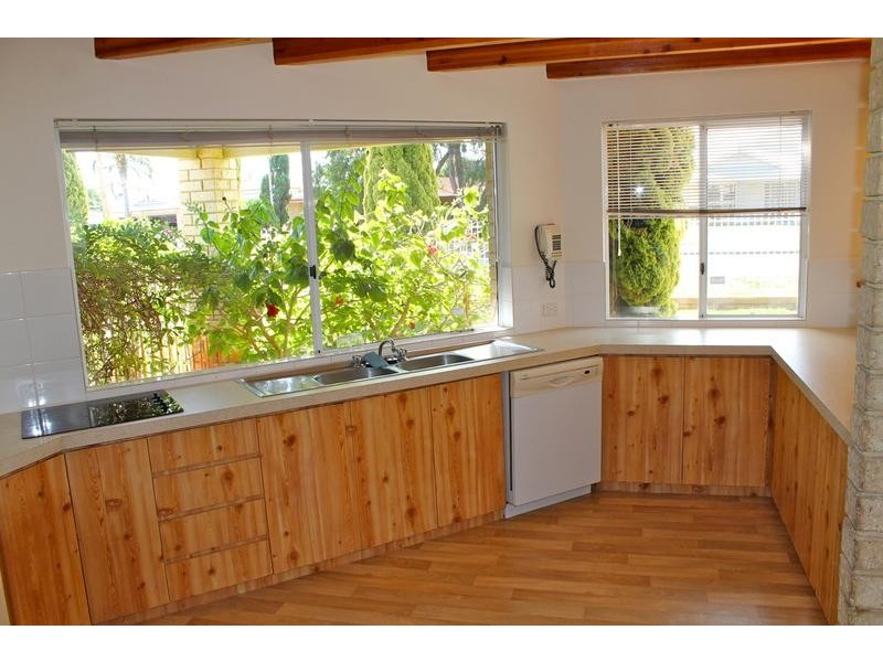 28 Clytie Road, Mandurah WA 6210