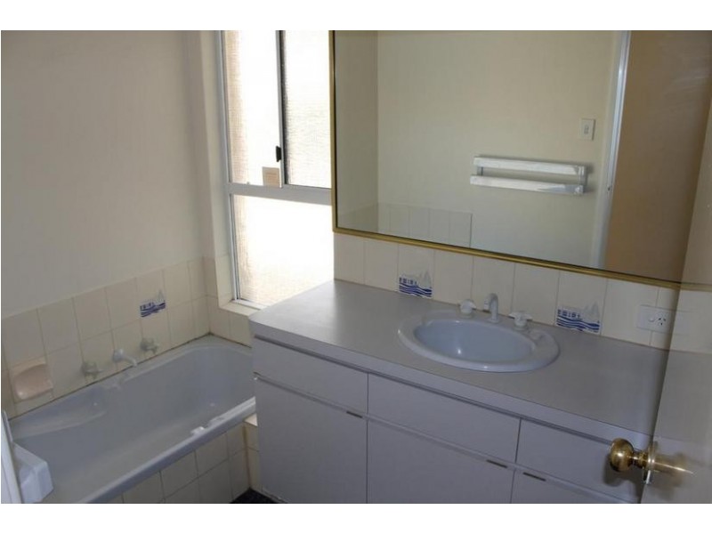 28 Clytie Road, Mandurah WA 6210