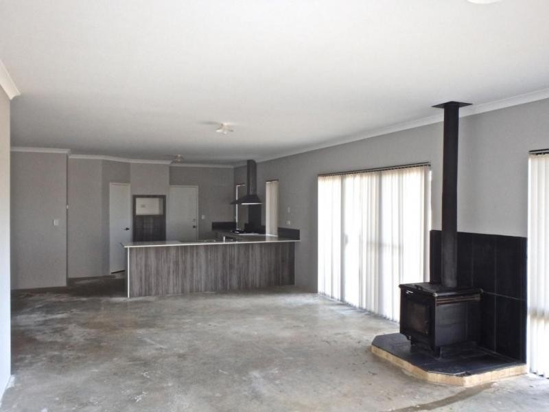 1 Chestnut Street, Pinjarra WA 6208