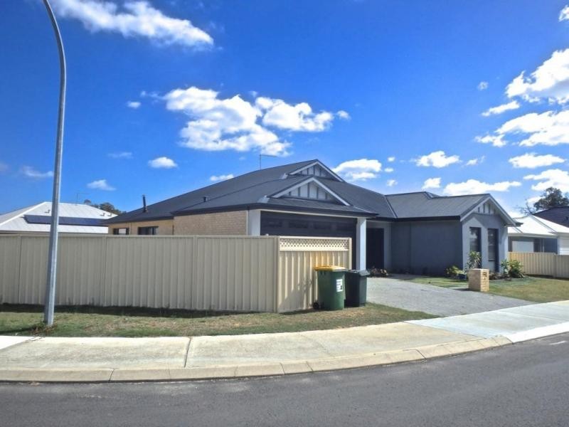 1 Chestnut Street, Pinjarra WA 6208