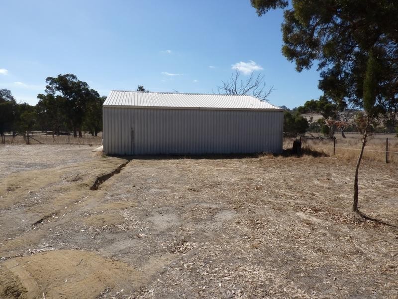 50 Pinjarra Williams Road, Quindanning WA 6391