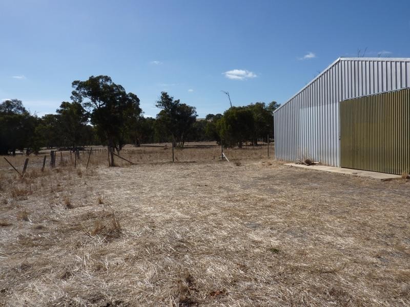 50 Pinjarra Williams Road, Quindanning WA 6391