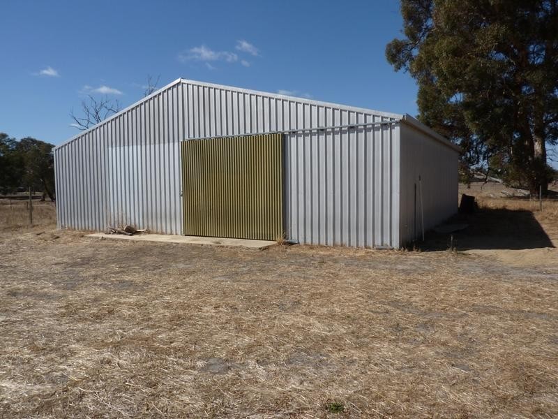 50 Pinjarra Williams Road, Quindanning WA 6391