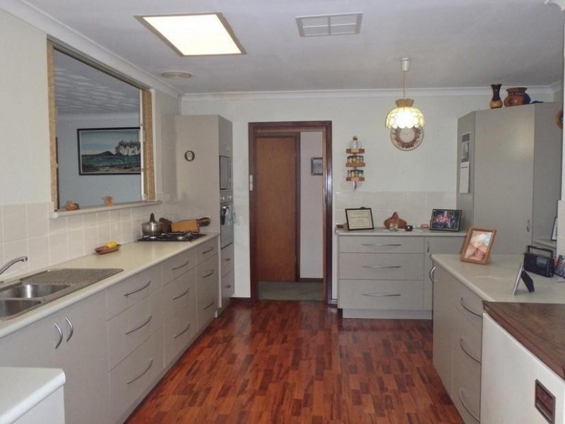 8 Cowen Street, Pinjarra WA 6208