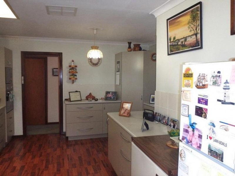 8 Cowen Street, Pinjarra WA 6208