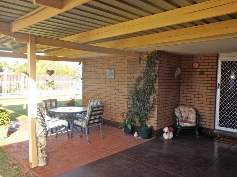 8 Cowen Street, Pinjarra WA 6208