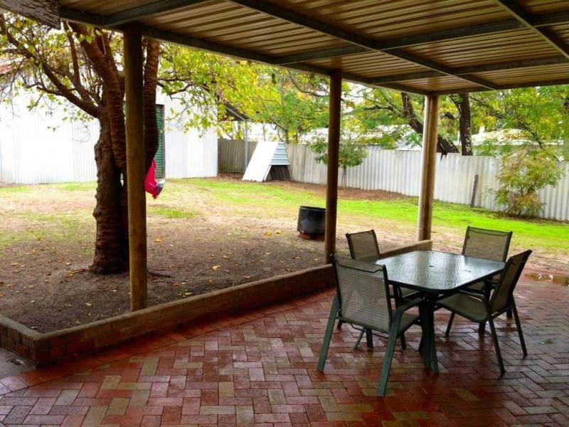 30 South West Highway, Waroona WA 6215