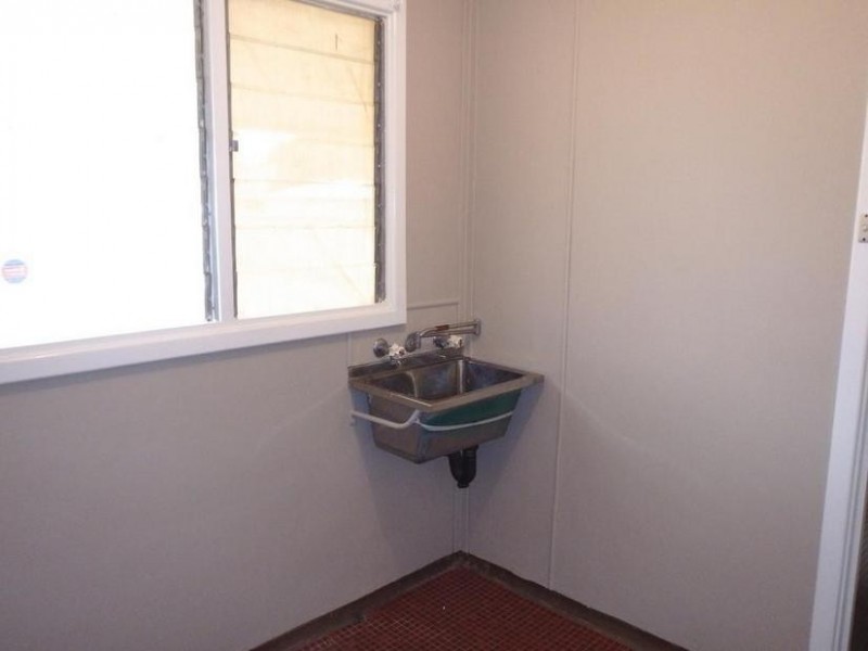 11 Dixon Avenue, Pinjarra WA 6208