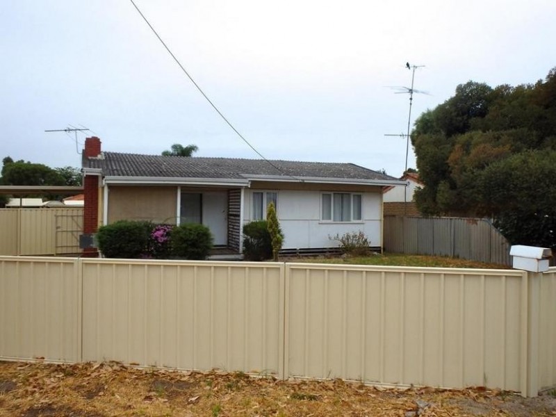 11 Dixon Avenue, Pinjarra WA 6208