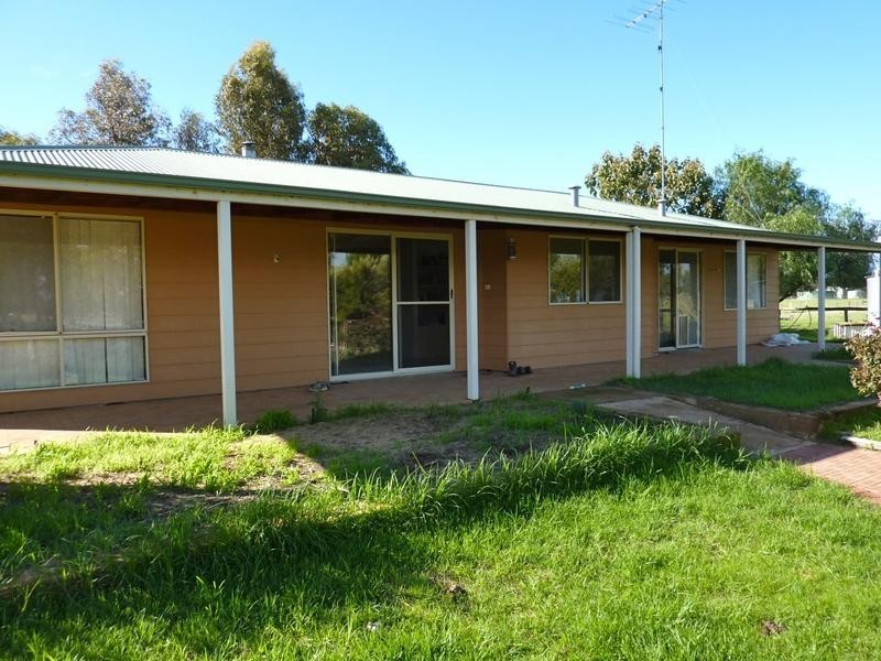 142 Twin Bridges Place, Boddington WA 6390