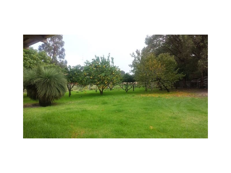 40 FRANCKLYN ROAD, Yarloop WA 6218