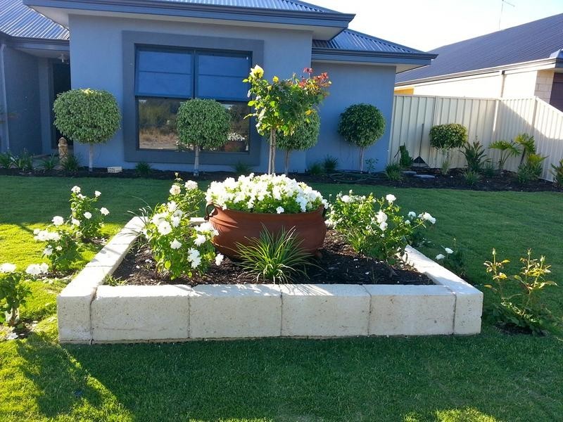 37 WELLS ROAD, Pinjarra WA 6208