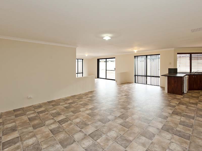 22 Hamlet Pass, Pinjarra WA 6208