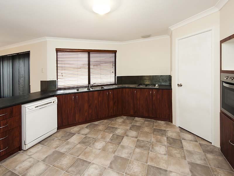 22 Hamlet Pass, Pinjarra WA 6208