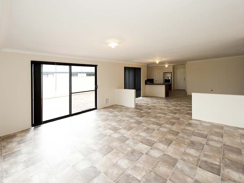 22 Hamlet Pass, Pinjarra WA 6208