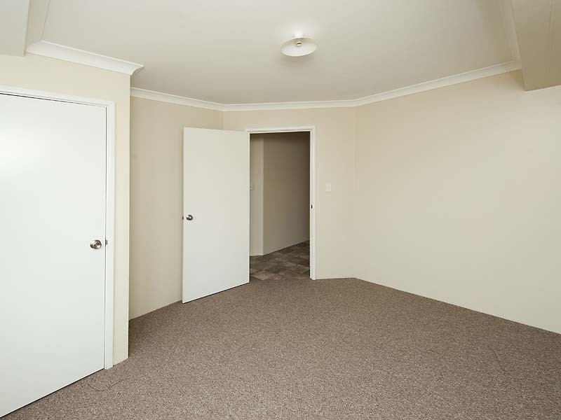 22 Hamlet Pass, Pinjarra WA 6208