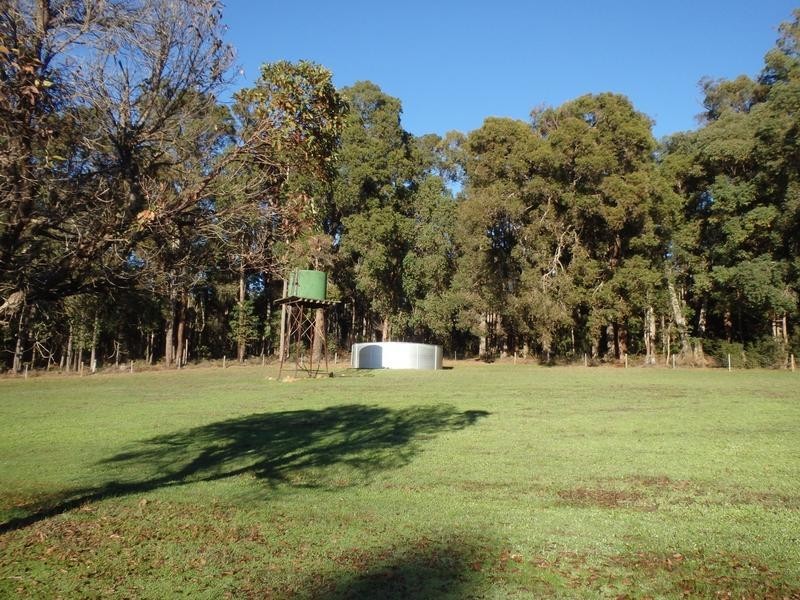 40 River Road, Dwellingup WA 6213