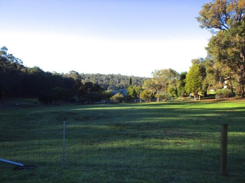 40 River Road, Dwellingup WA 6213