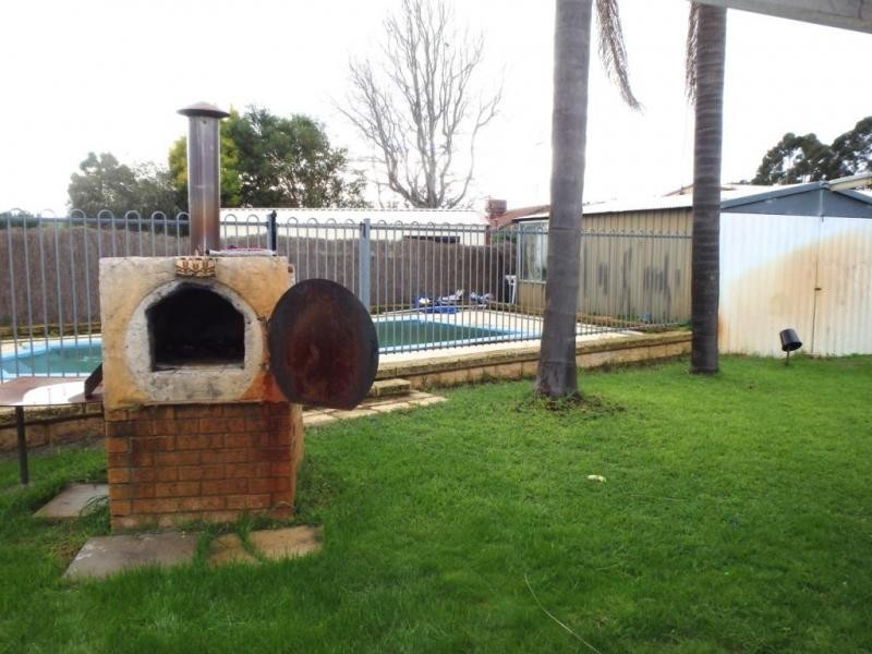 3 Cowen Street, Pinjarra WA 6208