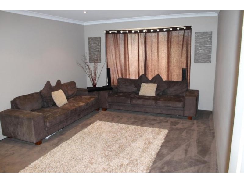 19 Potter Way, Pinjarra WA 6208