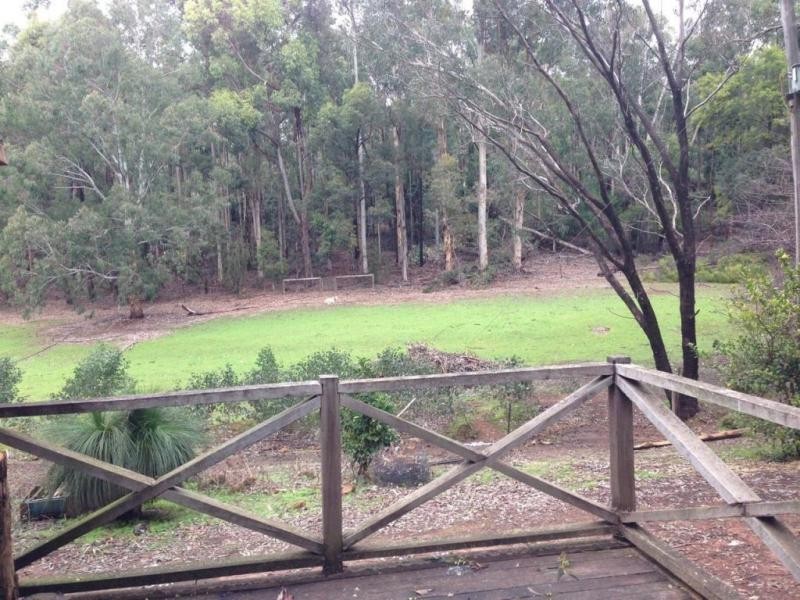 229 Batt Way, Dwellingup WA 6213