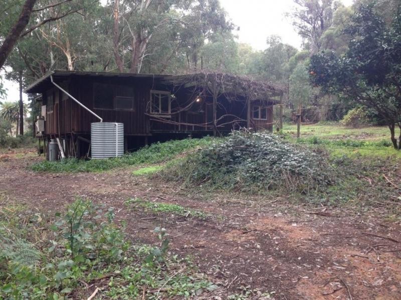 229 Batt Way, Dwellingup WA 6213