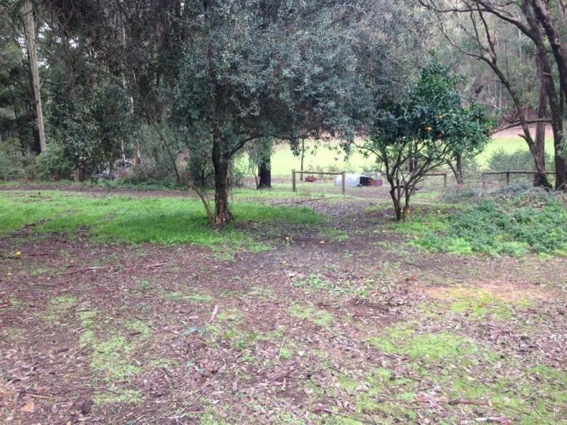 229 Batt Way, Dwellingup WA 6213