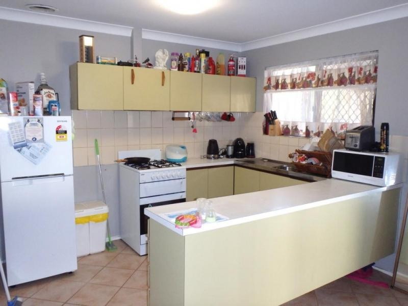 10 Kingia Place, Pinjarra WA 6208