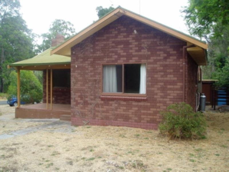 36 Church Street, Dwellingup WA 6213