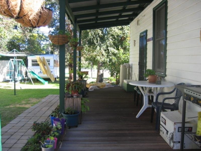 98 FOURACRE STREET, Waroona WA 6215