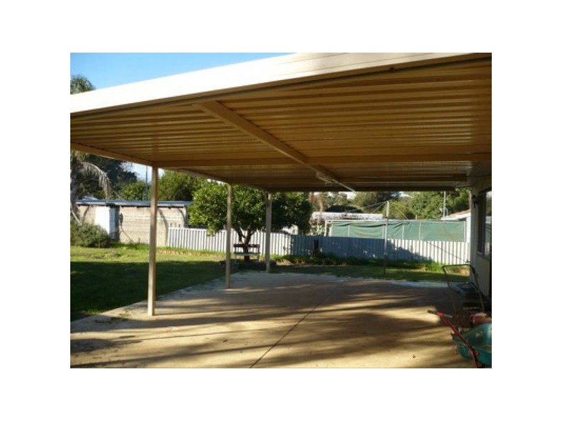 12 Mclarty Street, Waroona WA 6215