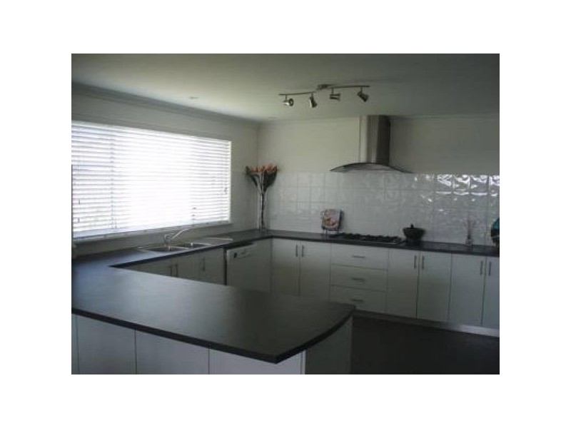 4 Woodstock Turn, Ravenswood WA 6208