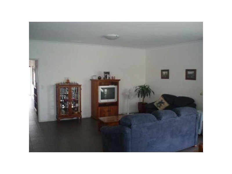 4 Woodstock Turn, Ravenswood WA 6208