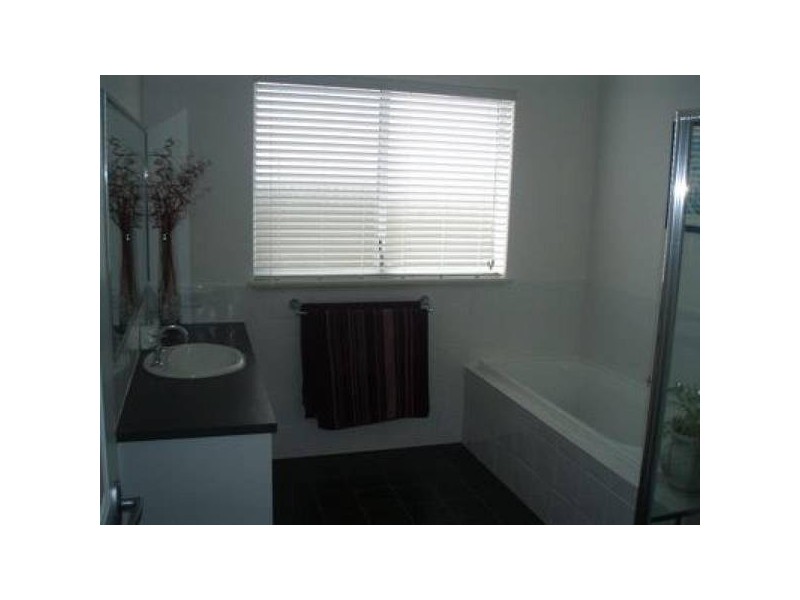 4 Woodstock Turn, Ravenswood WA 6208